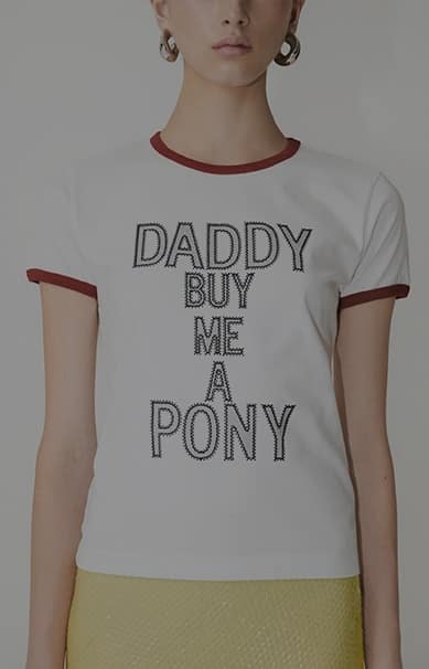 Reimagine PINKO X Patrick McDowell Collection capsule printemps-été 2025 Champagne Horses Reimagine PINKO X Patrick McDowell Collection capsule printemps-été 2025 Champagne Horses